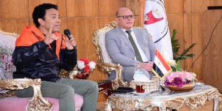 ندوه
بجامعة
سوهاج
الأهلية
عن
«دور
الفن
في
بناء
الجمهورية
الجديدة» - إيجي 24 نيوز